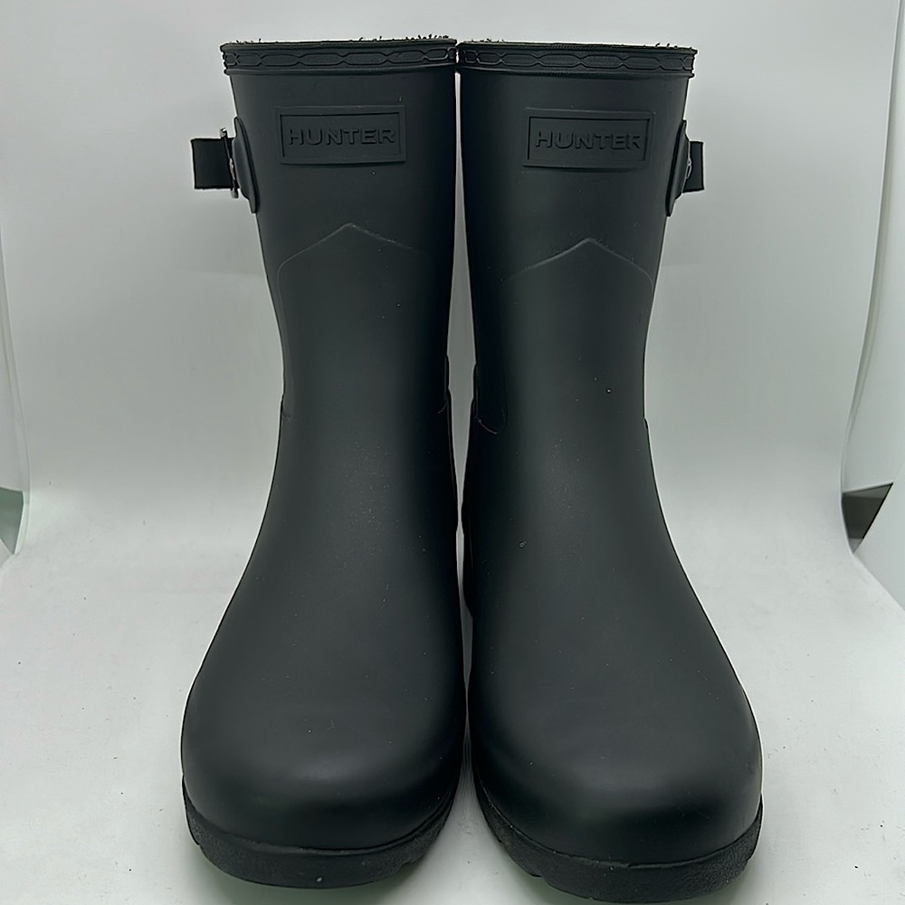 Hunter Black Buckle Quarter Height Rain Boots Shoes **Size 7** ☔️☔️ - Picture 2 of 9